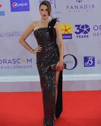 اجمل اطلالات الفنانات في مهرجان الجونة السينمائي 2019 Most Beautiful Looks In Elgona Film Festival Celebrity Style Film Festival Fashion