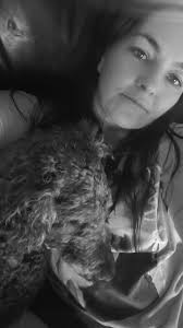 Hello, I am an 18 yr resident and helping my best friend is relocation with  her family for work. She is looking for a home with 4+ rooms, would love an  office