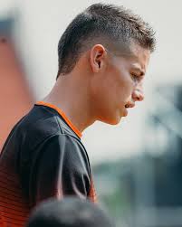 Hoy es fecha patria. Suma un año de vida el jugador más preponderante de la  historia de la nación. Te amamos, @jamesrodriguez10. En este día y cada  día. 🐐🧡💚 Que los cumplas