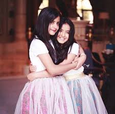 شهرة السعودية أفنان الباتل وشقيقتها هناي في سطور مجلة هي