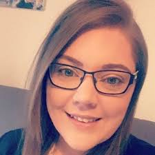 Laura May Davies (@lauramay_ox)