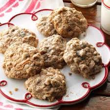 Old Fashioned Oatmeal Raisin Cookies Recipe Cookie Recipes Oatmeal Raisin Bake Sale Recipes Raisin Cookies
