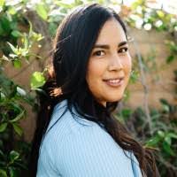 Yesenia Ocampo's Instagram, Twitter & Facebook