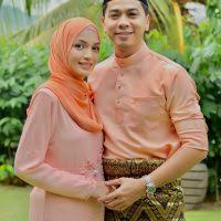 Actress amyra rosli has been admitted into prince court medical centre here after complaining of. Suami Sediakan Pembantu Jaga Amyra Rosli Hamil