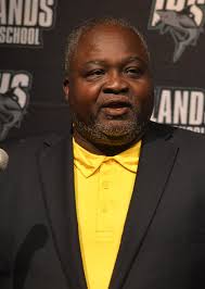 Beach football coach Hawthorne to retire after 21 seasons