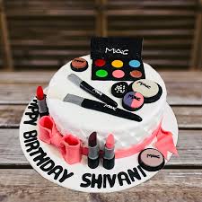 Theatrical cake kits come fully stocked with a broad range of our iconic theatrical makeup essentials. Makeup Birthday Cakes Saubhaya Makeup