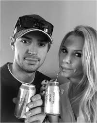 The announcement was made monday in an instagram post by angela price with the caption 2020 isn. Angela Price Wife Of Habs Goalie Calls Out Media For Leaking Pregnancy Cbc News