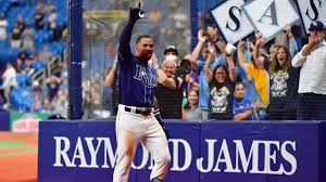 Top prospect wander franco has been told by #rays he is being called up and will join them tuesday when they open franco has been ranked as baseball's top prospect in each of the past two seasons. Td0uri Z3qusym