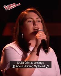 Postbotin Giulia liefert gekonnt ab und das mit "Hiding My Heart"