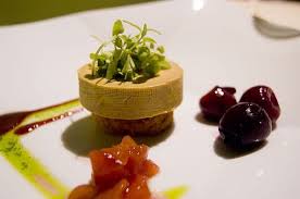 Dossier Gastronomie Des Pyrenees Atlantiques Piment D Espelette Piperade Et Foie Gras Alimentation Gastronomie Recette De Ganache
