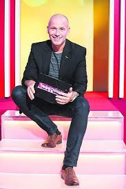 He is an actor and writer, known for probudím se vcera (2012), lovení (2019) and clovek kancelarsky (2016). Musil Vedl Dceru K Oltari Ahaonline Cz
