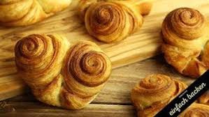 Franzbrotchen Einfach Backen Mit Marcel Paa Franzbrotchen Lebensmittel Essen Einfach Backen