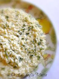 Della pianta si utilizzano sia le foglie, che i fiori ma anche le radici: La Voglia Matta Risotto Con Tarassaco E Scquacquerone