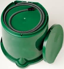 We stock a great range of horse buckets and horse tub products in various shapes, designs and. Farm Innovators 24 Qt Heated Flat Back Plastic Bucket Fb 120 Fb 120 At Tractor Supply Co