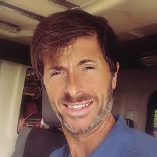 Russell Bare's Instagram, Twitter & Facebook