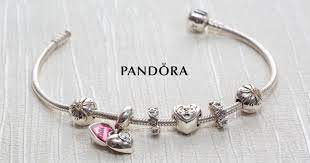 Harga cincin tunangan emas cincin merupakan perhiasan yang melingkar di jari dan tentunya banyak digunakan oleh perempuan maupun laki laki baik anak anak hingga. Apakah Gelang Pandora Simbol Status Di Indonesia
