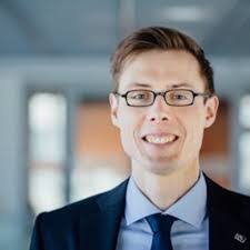 Benjamin Jahn's Instagram, Twitter & Facebook