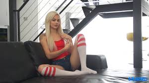 Blonde Elsa Jean Squirting - Watch Her Cum Twice Best adult videos and  photos