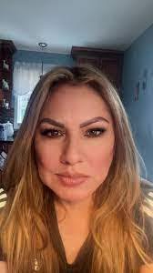 Donna Bartoletti's Instagram, Twitter & Facebook