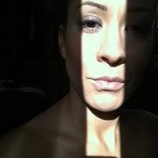 Lisa Ayers's Instagram, Twitter & Facebook