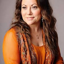 Enid Moore's Instagram, Twitter & Facebook