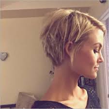 Frisuren ab 50 kurz jahre sind eine gute wahl, wenn du nach etwas pflegeleichtem suchst. 19 Eindrucksvolle Frisuren Kurz Frech Ideen Frech Frisuren Hair Styles Short Hair Styles Short Hair Styles 2016