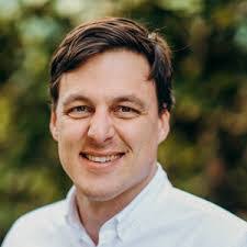 Stefan Kalb's Instagram, Twitter & Facebook