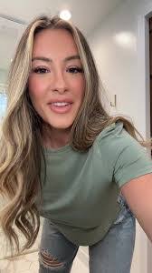 Ashley Revis's Instagram, Twitter & Facebook