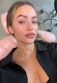 Olivia Chatfield Hand Chain