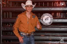 Mexicano vence primeira noite do 31&ordm; Barretos International Rodeo