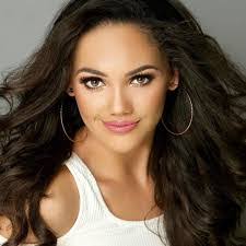 Janae Mccoy's Instagram, Twitter & Facebook