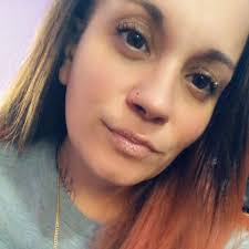 Dee Oquendo's Instagram, Twitter & Facebook