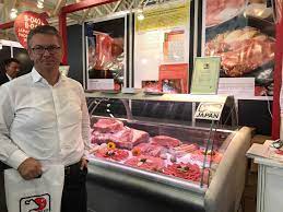 Cadrul proiectului universitatea antreprenorial dezvoltarea i promovarea. Cum Se RidicÄƒ O Afacere De Familie De La Carmangeria Din Curte La Strategia Oceanului Albastru Euractiv