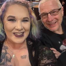 Sarah Stewart (@taylorsmomma10) • Facebook