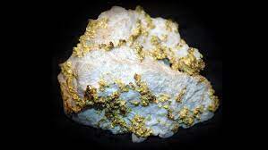 Gold vs pyrite this article analyses the difference between gold and pyrite, the two minerals that some find difficult to distinguish due to their color. What S The Difference Between Pyrite And Gold Howstuffworks