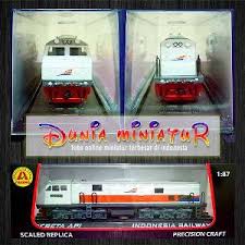 Check spelling or type a new query. Jual Miniatur Lokomotif Kereta Api Cc203 Agung Craft Berkualitas Shopee Indonesia