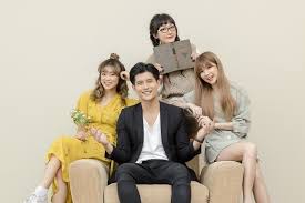 Mới đây, cộng đồng mạng được dịp xôn xao trước thông tin nữ chính trong clip nóng xuất hiện trên mạng xã hội có nhiều điểm giống với nữ diễn viên phim về nhà đi con. ChÆ°a Háº¿t Vai Trong Vá» Nha Ä'i Con Co Xuyáº¿n Ä'a Xuáº¥t Hiá»‡n Trong Má»¹ Nhan Chiáº¿n Vietnamnet