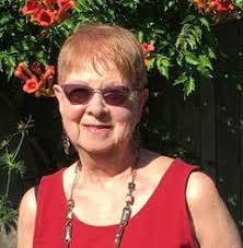 Liz Roach's Instagram, Twitter & Facebook