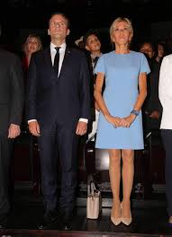 Epingle Sur Classical Fashion