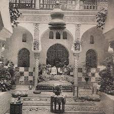 بيت جزائري قديم الجزائر المعمار الجزائري الاندلسي المعمار الجزائري تونس الخليج العربي الوطن العربي الامارات photo historical objects instagram photo