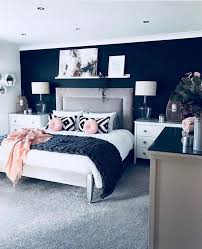 30 Elegant And Easy Diy Wall Decor Ideas For Bedroom Page 15 Of 30 Fancy Bedroom Master Bedrooms Decor Master Bedroom Color Schemes