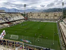 Sarà un test probante quello a cui è chiamata la salernitana questa sera nell'anticipo di serie b, castori e i suoi si dovranno. Calcio Travel Notes Salernitana Calcio England