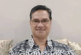 Dr mahathir mohamad berkata beliau letak jawatan pengerusi bersatu dan kemudian perdana menteri pada hujung februari lalu. Memegang Jawatan In English Kj Terima Kekalahan Ucap Tahniah Kepada Zahid Berita Contextual Translation Of Memegang Jawatan Into English Halareal