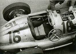 Caracciola S Mercedes Benz W154 Grand Prix Car Classic Racing Cars Mercedes Benz Mercedes