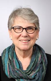 Longtime Travis Academy librarian is Dallas ISD's Librarian of the Year