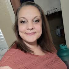 Hello obvi group I need so help I don't feel hungry in the morning or  afternoon but come 4-5 pm I could eat everything I see what do I do please  help