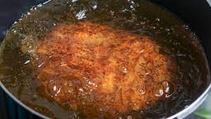 Make sure the oven rack is in the lowest position—this will help the bottom of the turkey cook while protecting the more delicate breast meat on top. How To Deep Fry A Turkey