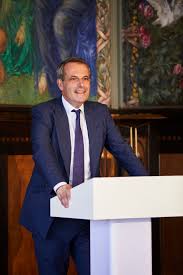 This list of the oldest banks includes financial institutions in continuous operation, operating with the same legal identity without interruption since their establishment until the present time. Colloquium 2018 Furstlich Castell Sche Bank