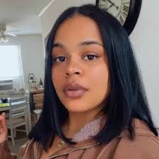 Tabitha Givens's Instagram, Twitter & Facebook