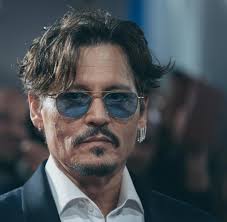 He was born john christopher depp ii in owensboro, kentucky, on june 9, 1963, to betty sue (wells), who worked as a waitress, and john christopher depp, a civil engineer. Johnny Depp Der Schonste Tag Ist Der An Dem Ich In Rente Gehe Welt